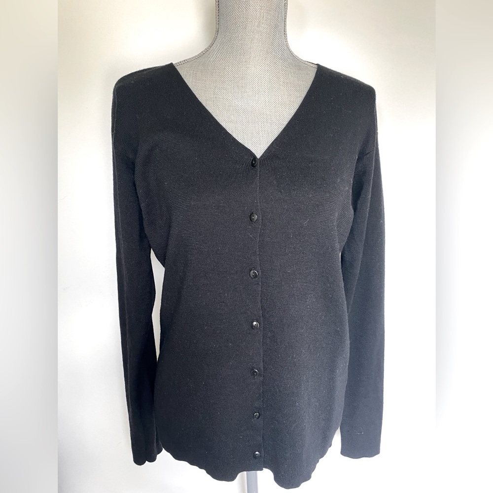 Linda Allard Ellen Tracy black button up sweater